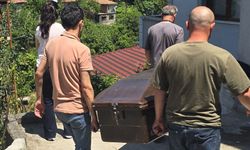 Sağlık çalışanı evinde ölü bulundu