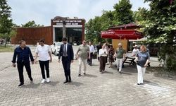 Özcan Ulupınar ve eşi, kaymakamları Bastonpark'ta ağırladı