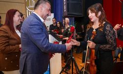 Zonguldak Valisi Osman Hacıbektaşoğlu, Maarif Öğretmenler Korosu konserine katıldı