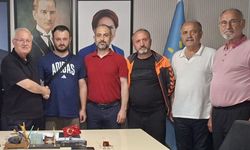 AK Parti'den istifa etti, İYİ Parti'ye katıldı
