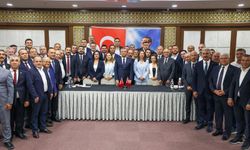 CHP Zonguldak'tan Özgür Özel'e destek: "Yeni Partimiz hayırlı olsun"