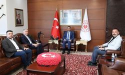 Saffet Bozkurt, Vali Hacıbektaşoğlu'nu ziyaret
