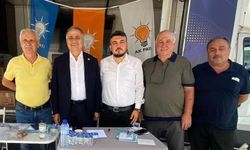 Saffet Bozkurt'tan üye standına ziyaret