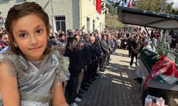 Okul saldırısında hayatını kaybeden Eslem Sare, Bartın’da toprağa verildi