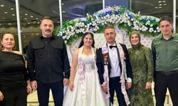 Çağlayan, Ayhan ve Esila’nın mutluluğuna ortak oldu