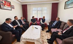 Bakan Bak’tan şehit ailesine ziyaret