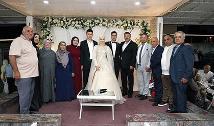 Beyza ve Emre evlilik yolunda ilk adımı attı