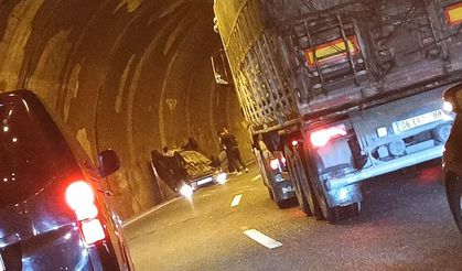 Değirmenağzı tünellerinde otomobil takla attı