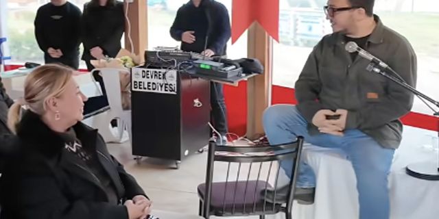 Prof. Dr. Oytun Erbaş, kitap fuarına katıldı