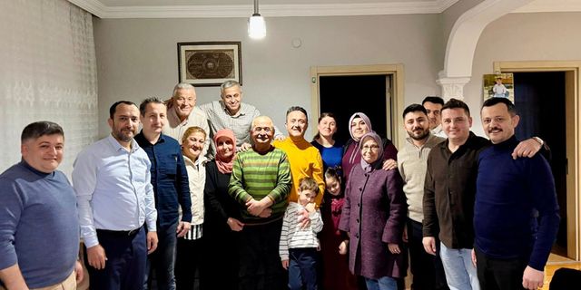 Umre'den dönen Sultan Köroğlu'na sürpriz ziyaret