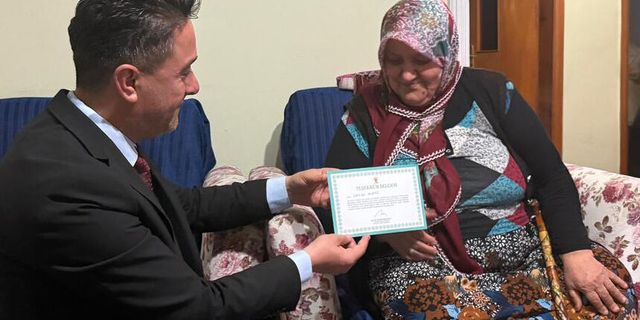 Ziyaret siyaseti değil, gönül siyaseti: Fatma teyzenin duası güç verdi