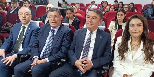 “Sağlık sisteminin yükünü eczacılar taşıyor