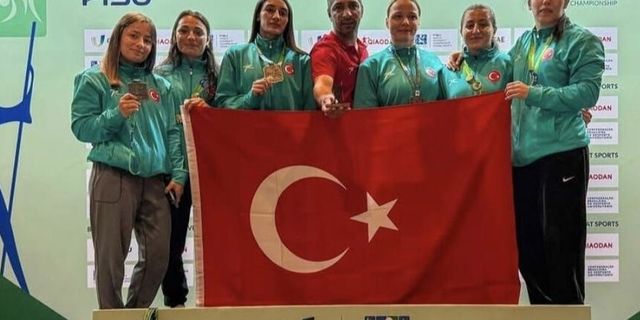 Güreşçi Bükrenaz Sert, dünya şampiyonu oldu