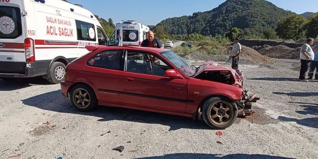 Alaplı-Akçakoca yolunda kaza: 1 Yaralı