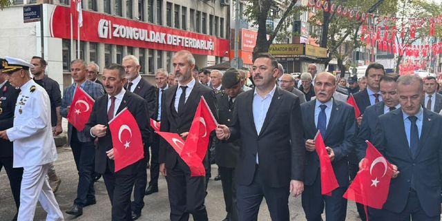 Zonguldak’ta Gaziler Günü korteji