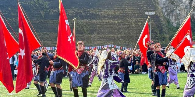 Kozlu’da Cumhuriyet Bayramı coşkuyla kutlandı