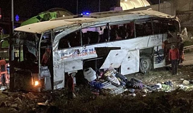 Mersin'de katliam gibi kaza: 9 Ölü, 30 yaralı