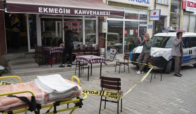 Kahvehanede amca ve yeğenine silahlı saldırı: 2 ölü