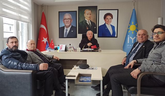 Muhtarlar İyi Parti'ye üye oldu