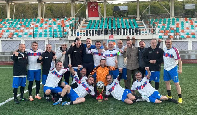 Turgut Tanyıldız Masterler şampiyonluk için yola çıkıyor