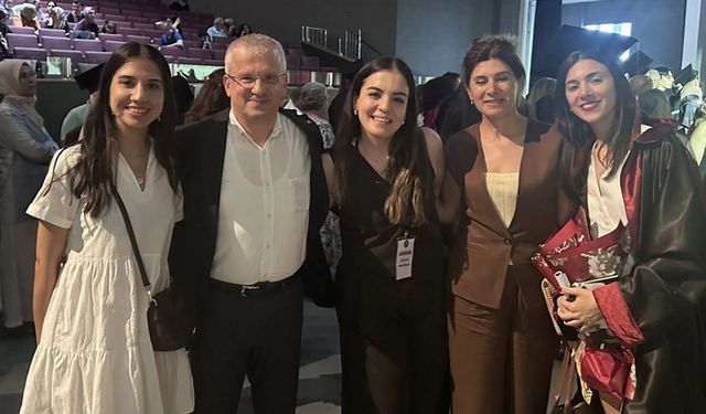 Başhekim Hasan Tosun'un kızı İdil Tosun doktor oldu
