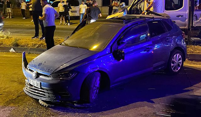 Kozlu sahilinde kontrolden çıkan otomobil takla attı