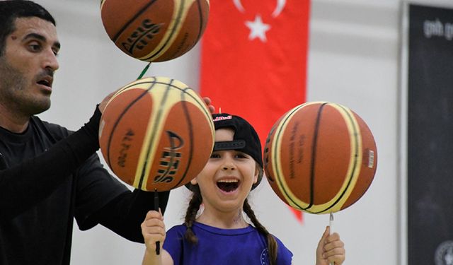 Yaz spor okulları gençlere kapılarını açtı