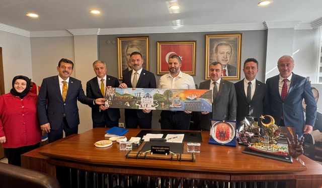 Bakan Yardımcısı, AK Parti İl Başkanlığı'nı ziyaret etti