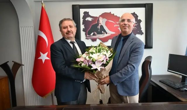 BEUN Mühendislik Fakültesi Dekanlığında Devir Teslim Töreni Gerçekleştirildi