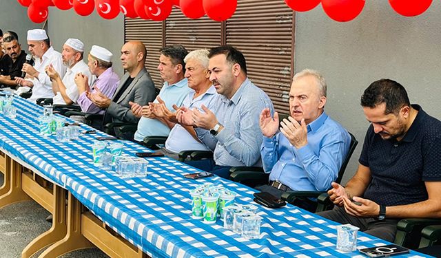 Muhtar Arslantürk, torununun sünneti için Kur'an okuttu