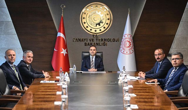 Bakan Kacır'dan, OSB ve yerel işletmelerin desteklenmesini istediler