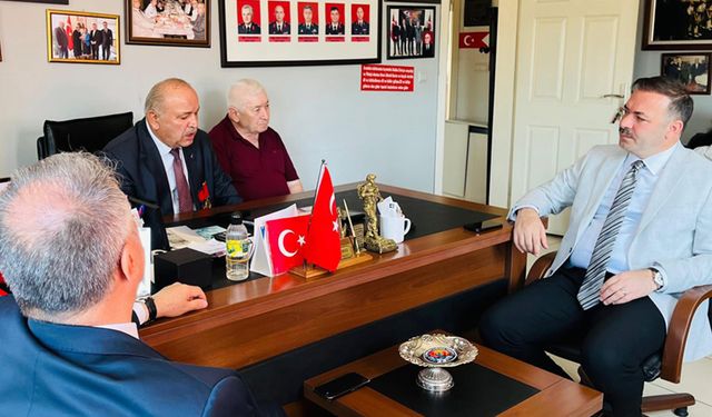 AK Parti'den şehit ailelerine ziyaret