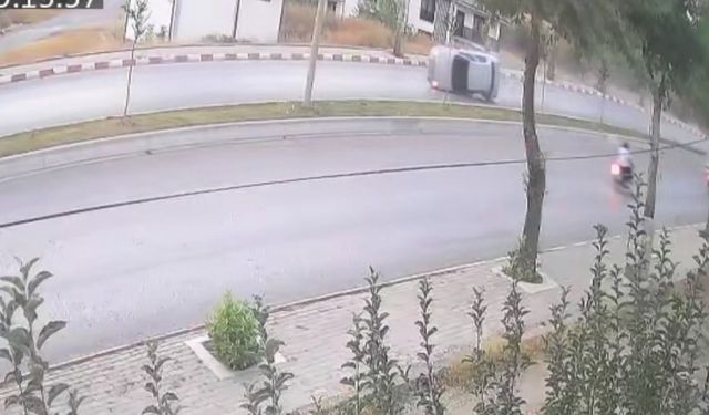 Takla atan otomobilin sürücüsü öldü; kaza kamerada