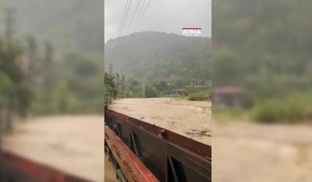 Ilıksu Deresi'nin debisi yükseldi