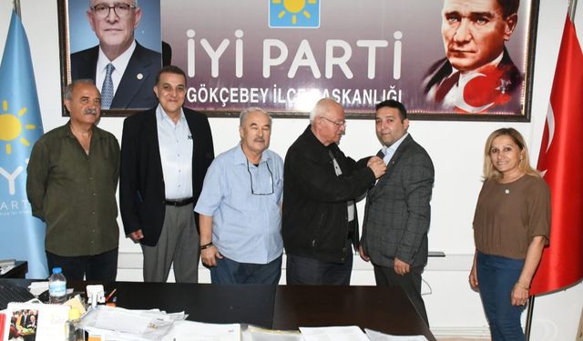 MHP'li başkan adayı İYİ Parti'ye geçti