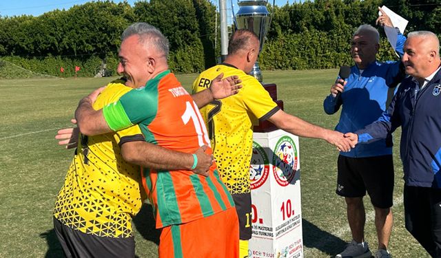 Turgut Tanyıldız Masterler şampiyonaya damga vurdu