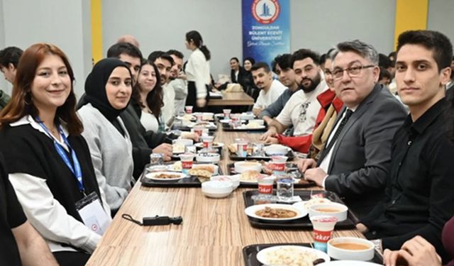 Ünıversitede skandal!.. O bankada hesabın yoksa, yemek de yok!..