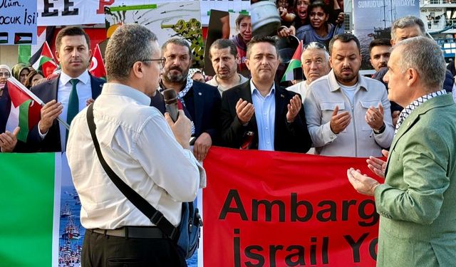 Kilimli'de Sumud Filosu'na destek eylemi