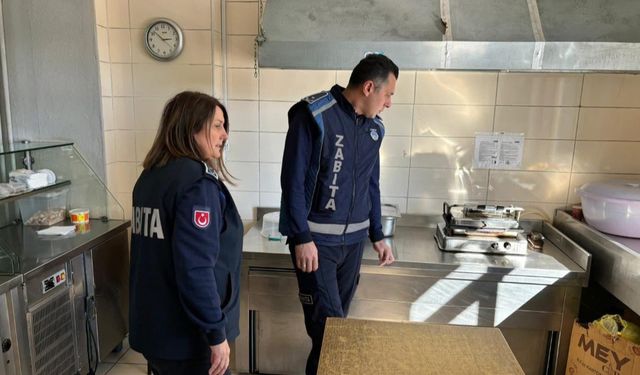 Zabıta okul kantinlerini denetledi