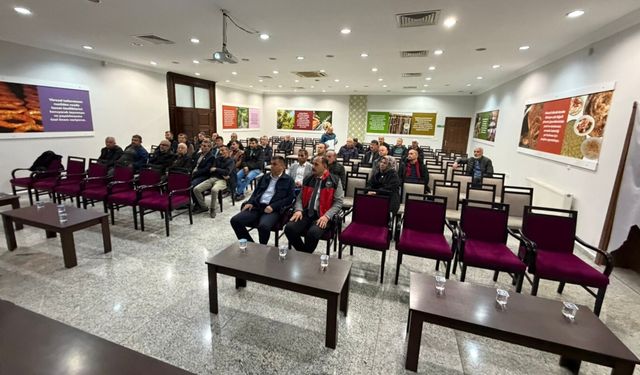 Devrek’te kahverengi kokarcayla mücadele eğitimi