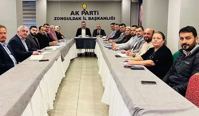 AK Parti Teşkilatları çalışmaları değerlendirdi!