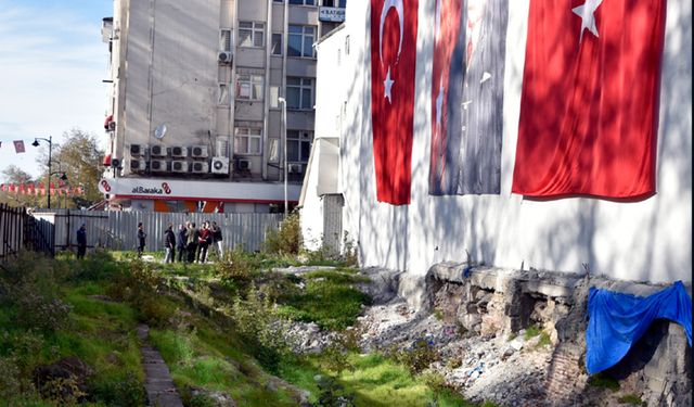 Eski belediye binası alanına yeni düzenleme yapılacak