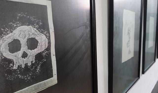 Şafak Tortu'nun Karikatür ve Desen Sergisi Sanatserverleri Büyülüyor