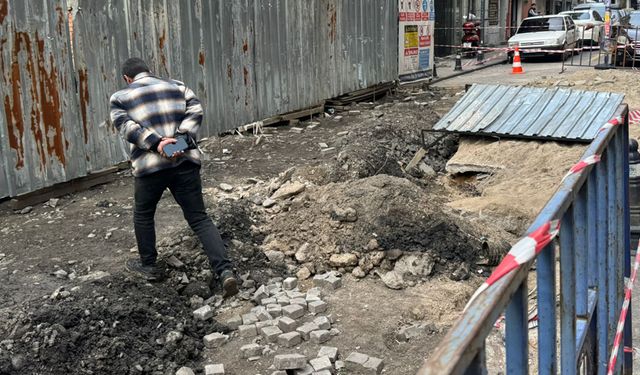 Gazipaşa'da çöken yola dolgu çalışması yapıldı