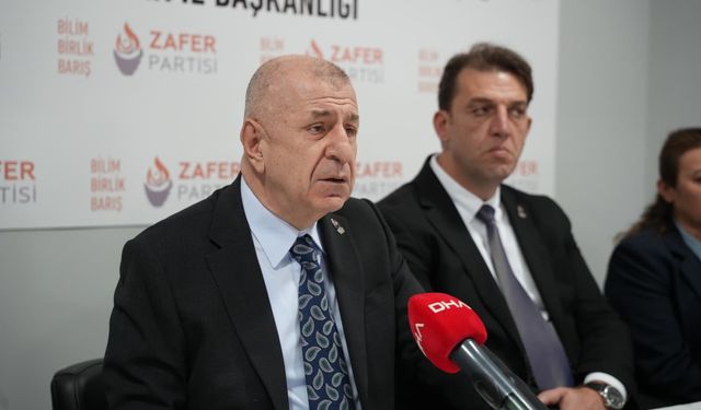 Özdağ; 'İmralı'ya gittiğiniz zaman, Öcalan'ın pis elini sıkacak mısınız?'