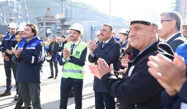 Vali Hacıbektaşoğlu, Eren Enerji Limanı'ndaki Rıhtım-4 kapasite artışını yerinde inceledi