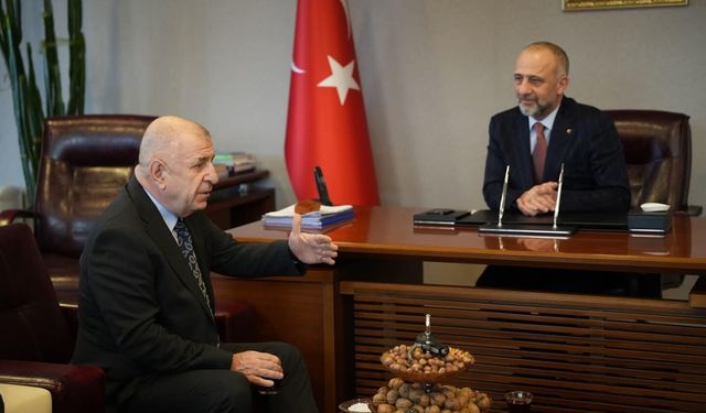 Ümit Özdağ Zonguldak’ta iş dünyasıyla buluştu