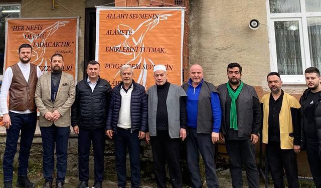 AK Parti’den görevden alınan Zabıta Amirine zeytin dalı…