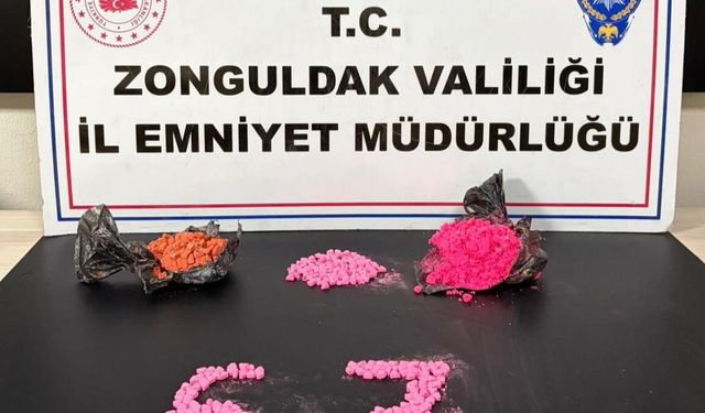 İstanbul’dan Ereğli’ye uyuşturucu getiren sevgililer kovalamaca sonrası yakalandı