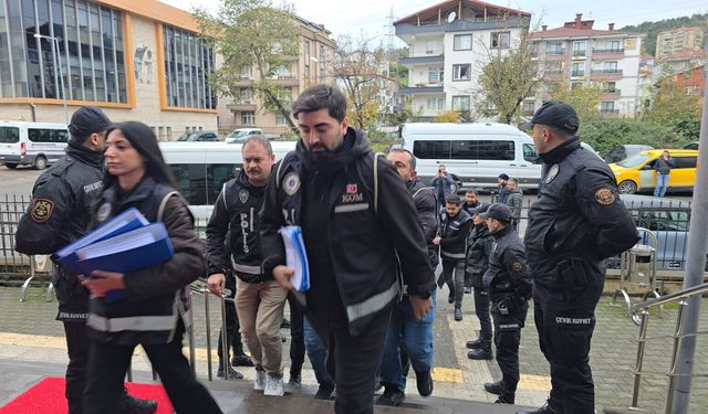 Ereğli’de kaçak silah soruşturmasında 3 şüpheli adliyeye çıkarıldı